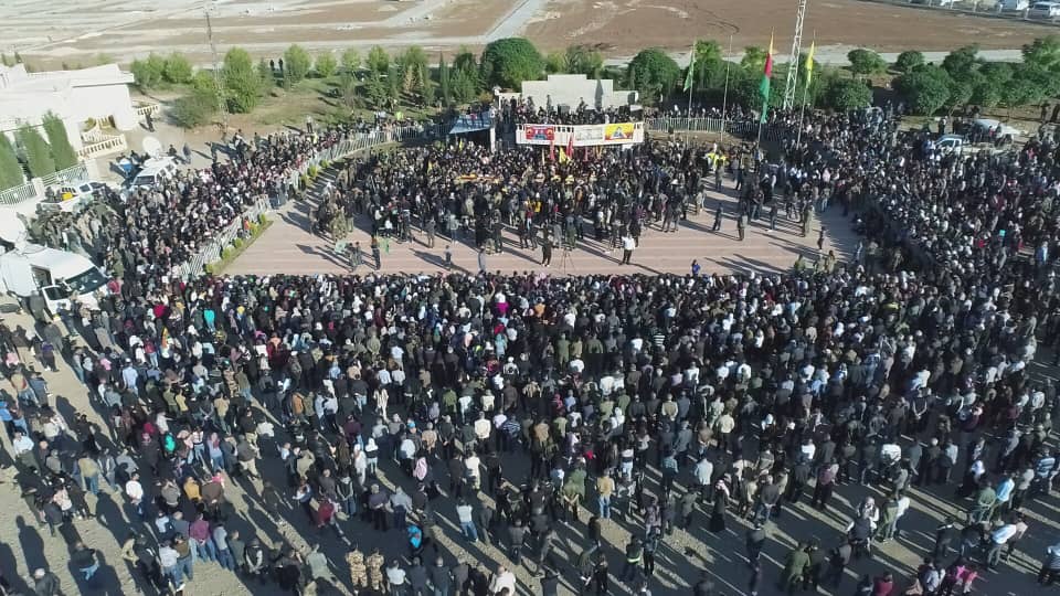 مراسم تشييع 14 شهيداً بديرك بينهم مدني قتلته دورية تركية