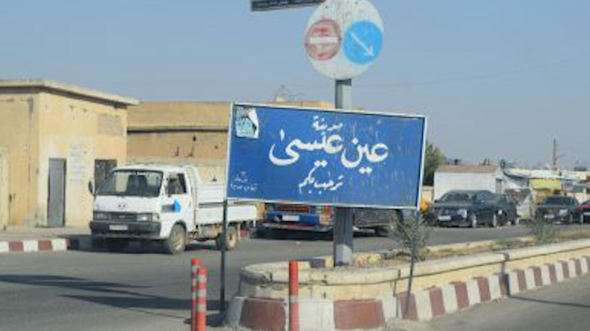 الاحتلالُ التّركيّ يقصفُ قرية هوشان وm4 غربي عين عيسى