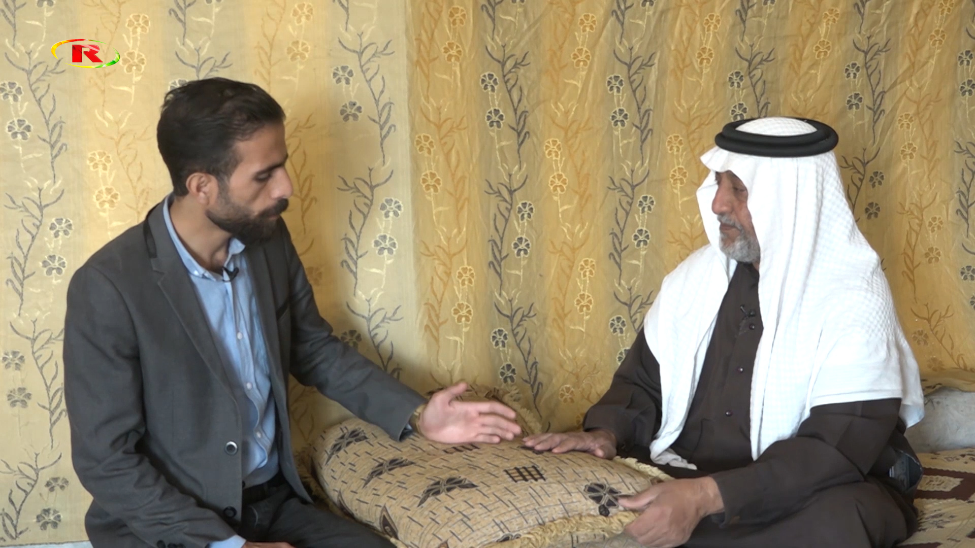 إضاءات