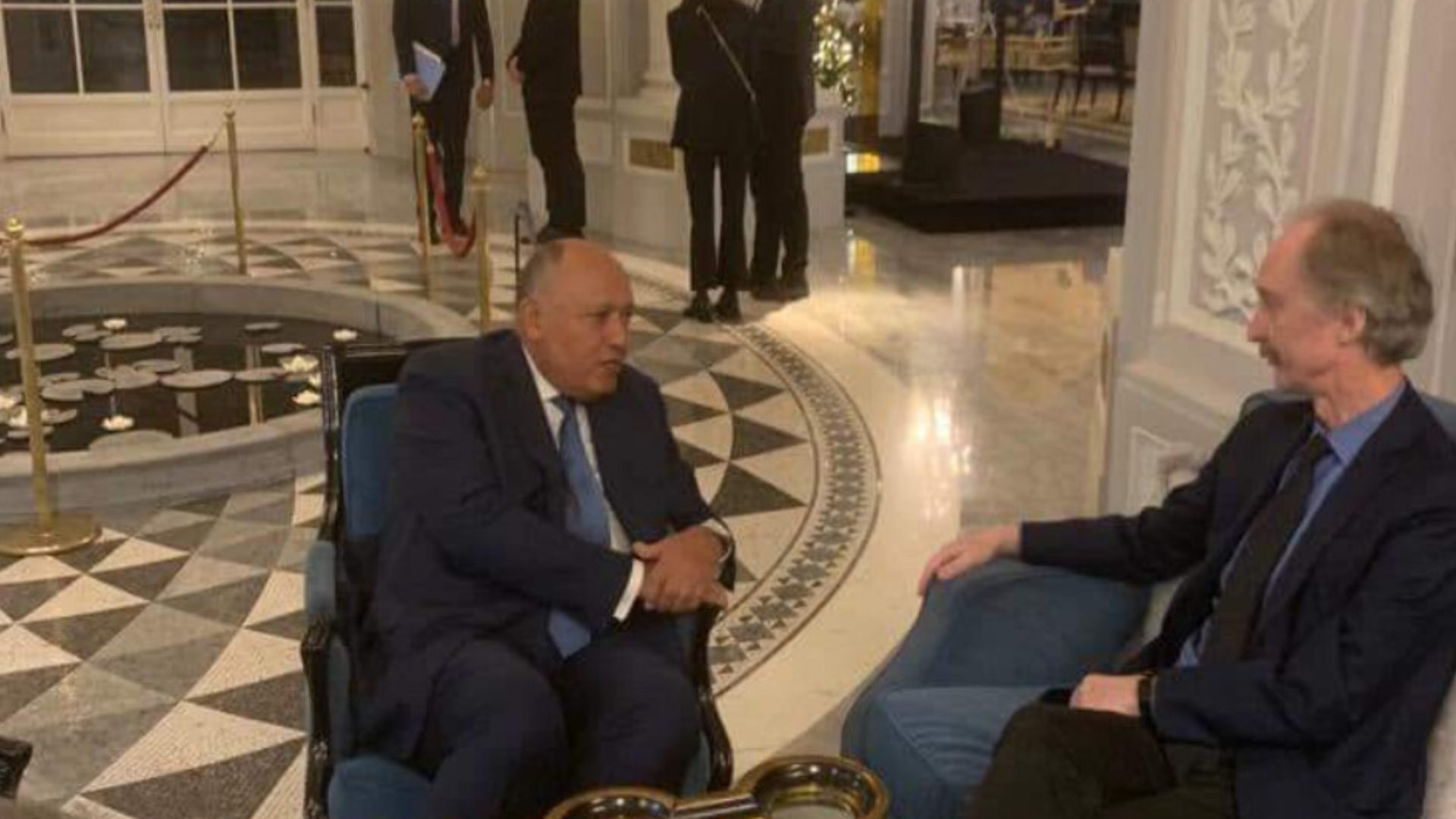 شكري يبلغ بيدرسن حرص مصر على وحدة سوريا وضرورة إنهاء التدخل الأجنبي فيها