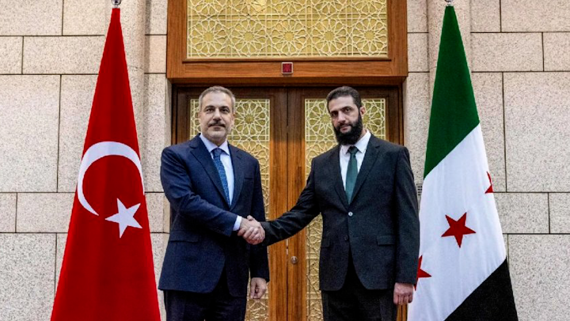 رياض درار: وزير الخارجية التركي ما جاء إلا ليحرض على قوات سوريا الديمقراطية