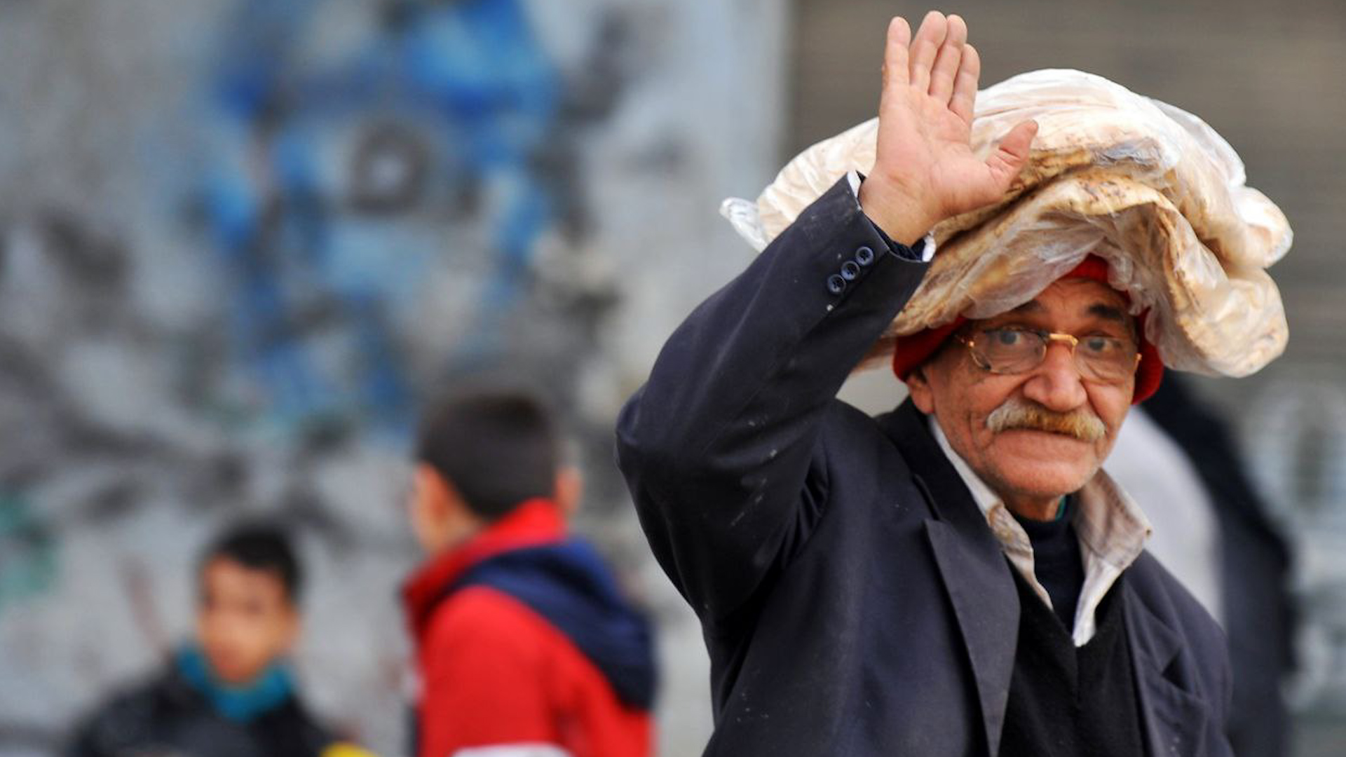 تقرير أممي: الاقتصاد السوري شهد انكماشاً بمقدار الثلثين وسط حالة الفقر المدقع لنصف السكان
