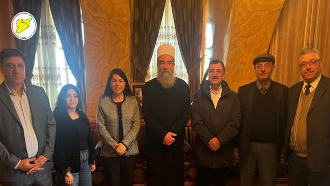 وفد من مسد يبحث مع الشيخ حكمت الهجري اللا مركزية وسبل إعادة بناء سوريا ديمقراطية