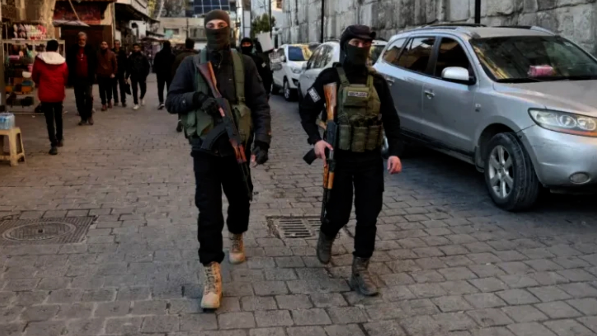 قوات سلطة حكومة دمشق تشن حملة اعتقالات في حي المزة بدمشق