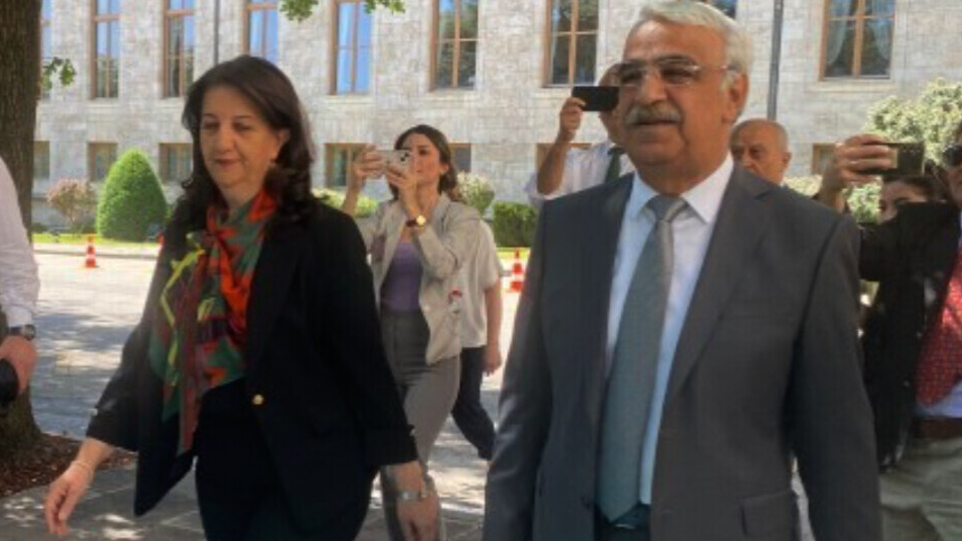 وفد إمرالي يعلن عقد لقاءات مع القائد أوجلان وأوزيل وبهجلي وأردوغان في الأيام المقبلة