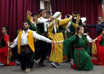 على مدار أكثر من ربع قرن..فرقة بهار للتراث الكردي مستمرة بأعمالها-تقرير: يارا مرعي