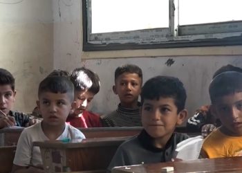 مدارس مقاطعة دير الزور تفتح أبوابها للطلبة لبدء عامهم الدراسي الجديد