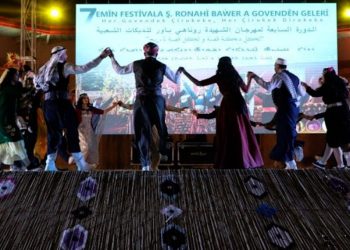 مهرجان الشهيدة روناهي السابع في قامشلو..رسالة فن وثقافة
