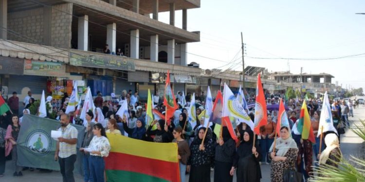 المئات في كركي لكي يتظاهرون دعماً لأهالي الشيخ مقصود والأشرفية