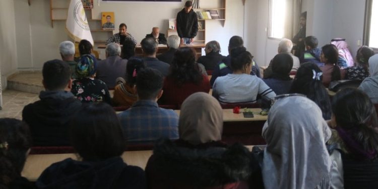 جلسة توعوية للشبيبة الثورية في عامودا تناقش الحدّ من الهجرة
