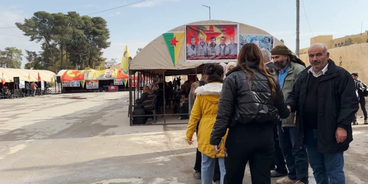 مراسم غيابية للقياديين ماسيرو خابور وصبري تندورك في الفرات