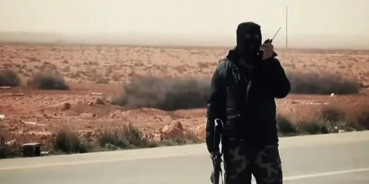 موقع “والا”: إسرائيل تراقب داعش في سوريا