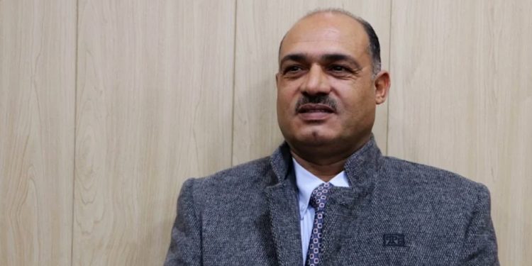 ثابت الجوهر: الديمقراطية واللامركزية هما المبدآن الذان سينقذان سوريا