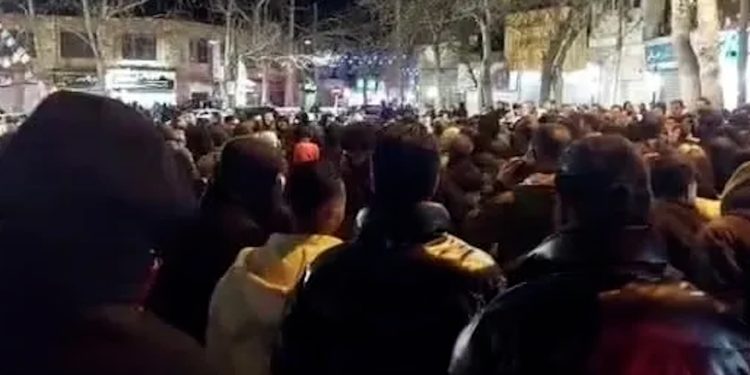 أحزاب شرق كردستان تؤكد دعمها للاحتجاجات وتوحيد الجهود لدعم الحراك الشعبي