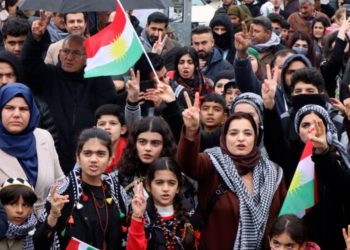 جنوب كردستان.. نساء دربندخان يجددن دعمهن للشعب الكردي في روج آفا