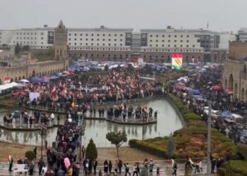 فعاليات حاشدة في مدن جنوب كردستان دعماً لمقاومة روج آفا