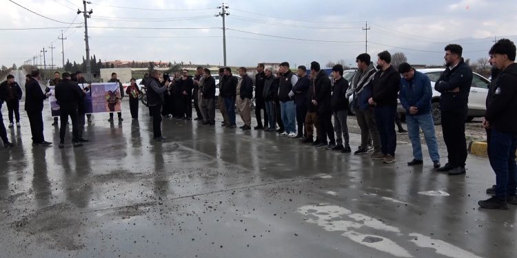 أهالي قلادزي يحتفون بعودة شباب متطوعين من جبهات مقاومة روج آفا