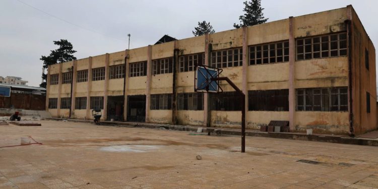 استمرار إضراب المعلمين..انضمام 113 مدرسة في جسر الشغور وأكثر من 600 ألف طالب خارج المدارس