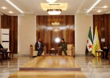 مظلوم عبدي يجتمع مع مبعوث الحكومة المؤقتة لمتابعة تنفيذ اتفاق 29 كانون الثاني