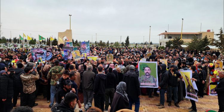 تشييع جثامين 8 شهداء ومراسم غيابية لـ 3 آخرين في الحسكة