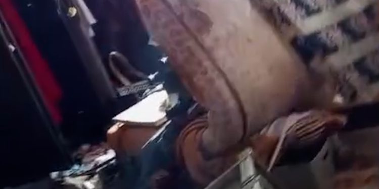 مسلحون يقدمون على نهب وسرقة منازل مدنيين كرد في قرى كوباني