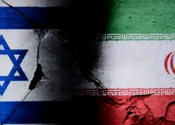 لاريجاني يتهم واشنطن وتل أبيب “بالسعي لتفكيك إيران”.. ونتنياهو يؤكد مواصلة الحرب