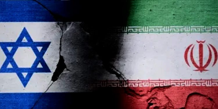 لاريجاني يتهم واشنطن وتل أبيب “بالسعي لتفكيك إيران”.. ونتنياهو يؤكد مواصلة الحرب