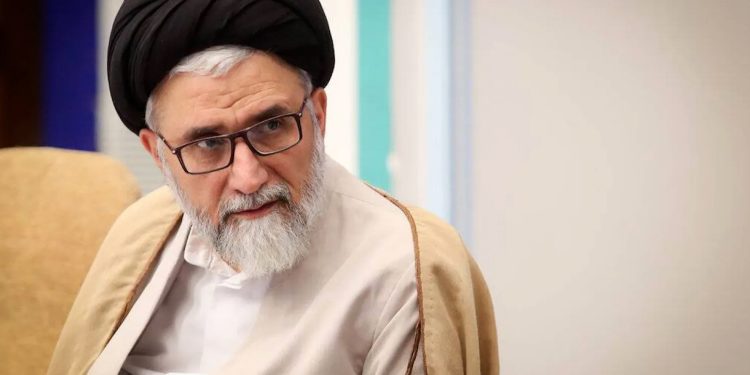 الرئيس الإيراني يؤكد مقتل وزير الاستخبارات إسماعيل خطيب