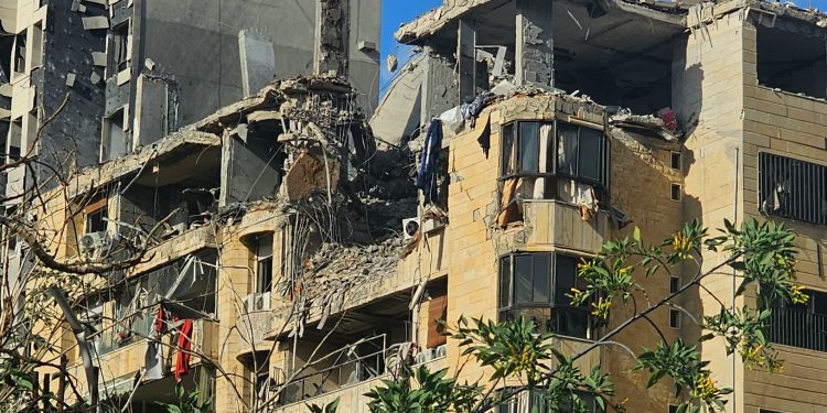 غارة إسرائيلية تستهدف شقة في بيروت وأنباء عن محاولة اغتيال