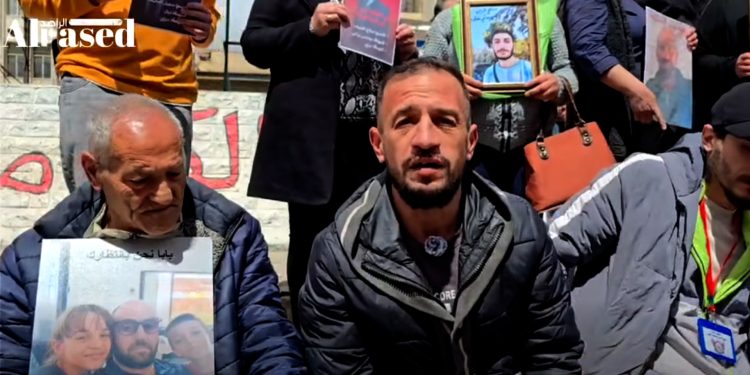 وقفة احتجاجية في ساحة الكرامة بالسويداء تكريماً لجرحى الأحداث والمطالبة بالمغيبين قسراً
