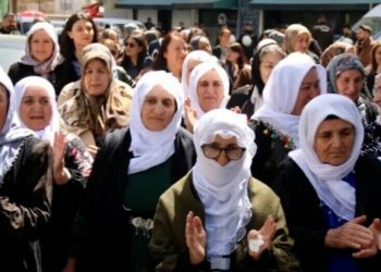 مجلس أمهات السلام يطالب بزيارة القائد عبد الله أوجلان