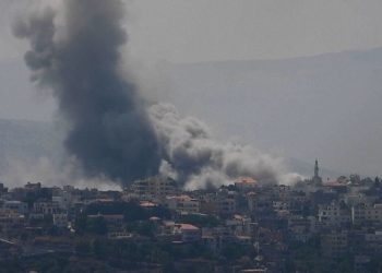 إسرائيل تقصف صور بعد أوامر إخلائها