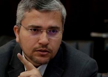 إيران تلوح برفع نسبة تخصيب اليورانيوم رداً على أي هجوم جديد