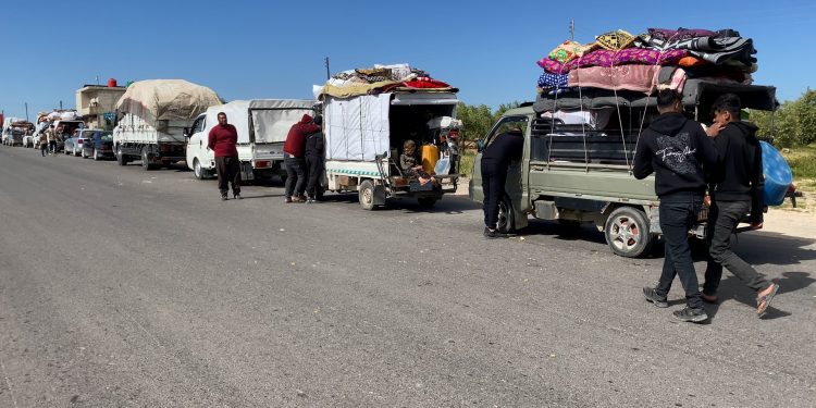 الدفعة الأولى من مهجري عفرين في كوباني تتوجه إلى الديار