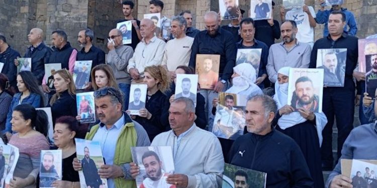 وقفة احتجاجية في السويداء للمطالبة بحق تقرير المصير وعودة المهجرين