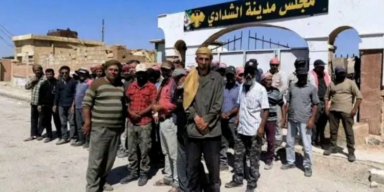 إضراب عام لعمال بلدية الشدادي احتجاجاً على تأخر الرواتب