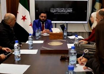 لجنة الكسب غير المشروع تطلب من رجال أعمال تسليم شخصيات مرتبطة بالنظام السابق