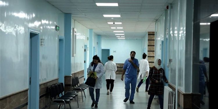 بلا أطباء أو دواء..القطاع الصحي في شرقي سوريا يلفظ أنفاسه الأخيرة