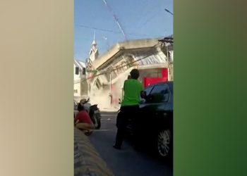 مصرع 15 شخصاً على الأقل في زلزال ضرب الفيليبين بقوة 7.8 درجات