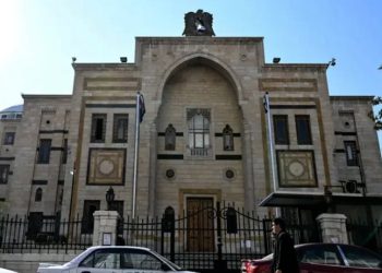 الجدل يتصاعد حول مستقبل الدستور السوري مع اقتراب انعقاد البرلمان الجديد