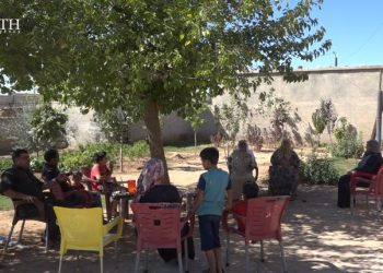 تسجيل أكثر من 1700 عائلة نازحة من الرقة تمهيداً لعودتها إلى مناطقها