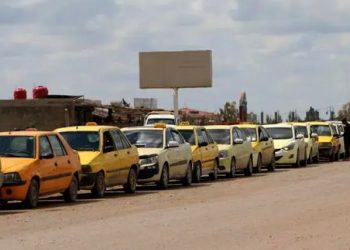 طوابير السيارات تتواصل في سوريا