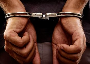 مداهمة أمنية في مدينة التل.. اعتقال مواطن والاعتداء على الأهالي