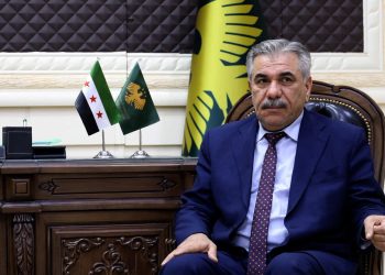 محافظ الحسكة يبحث مع المعنيين لاستكمال دمج قطاع المياه وإزالة التعديات على خط علوك