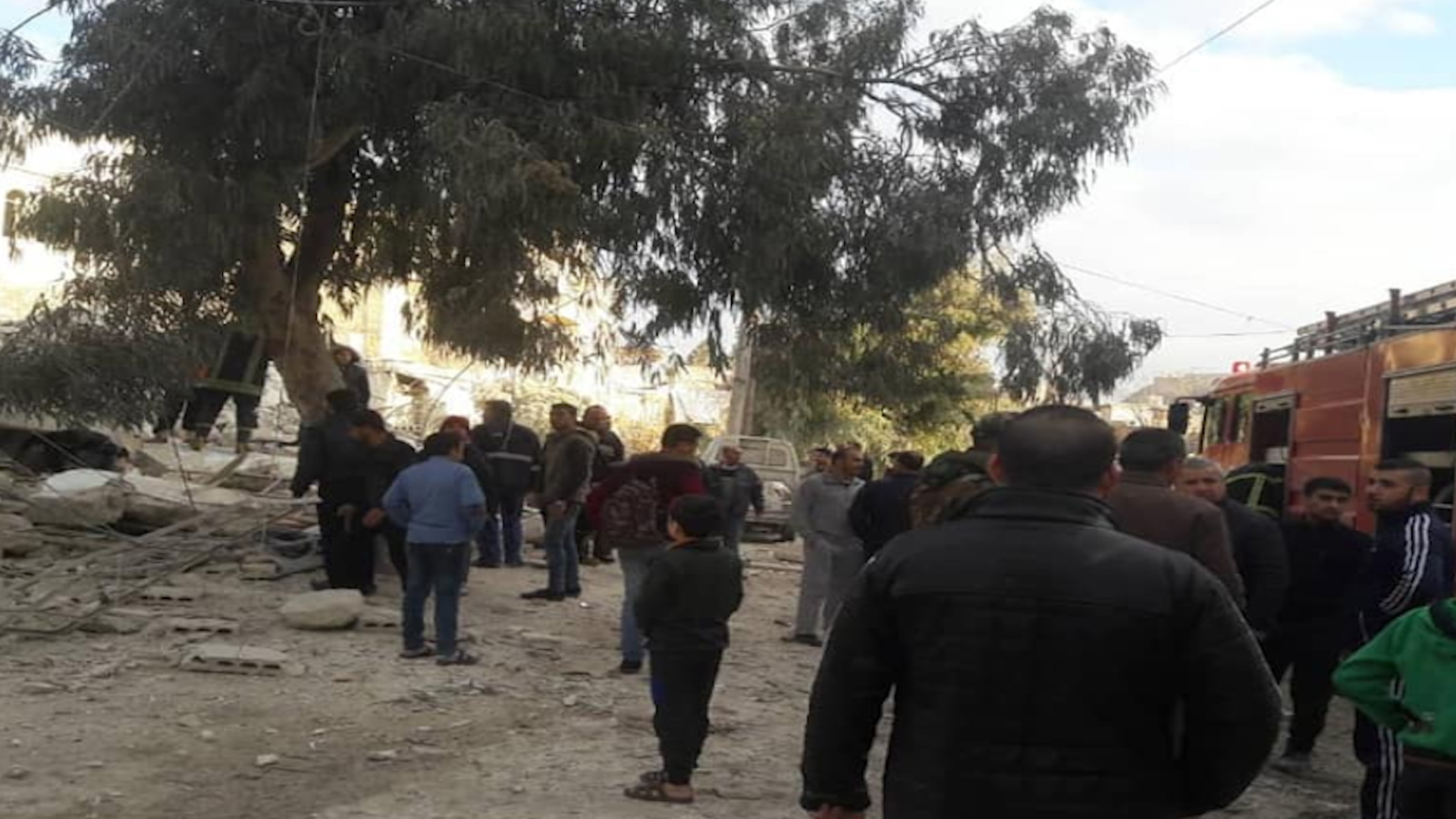 Li Helebê avahiyek hilweşiya 5 kesan jiyana xwe ji dest da