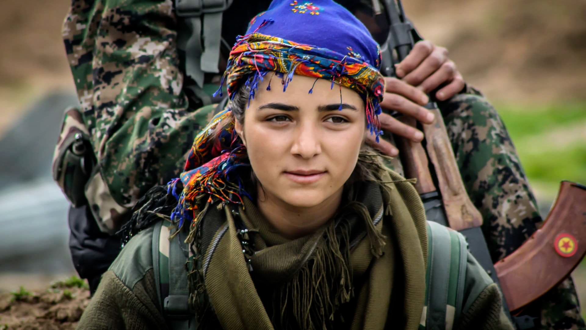 Şoreşa Rojava şoreşa jinê ye jin di her alî de bûn pêşeng