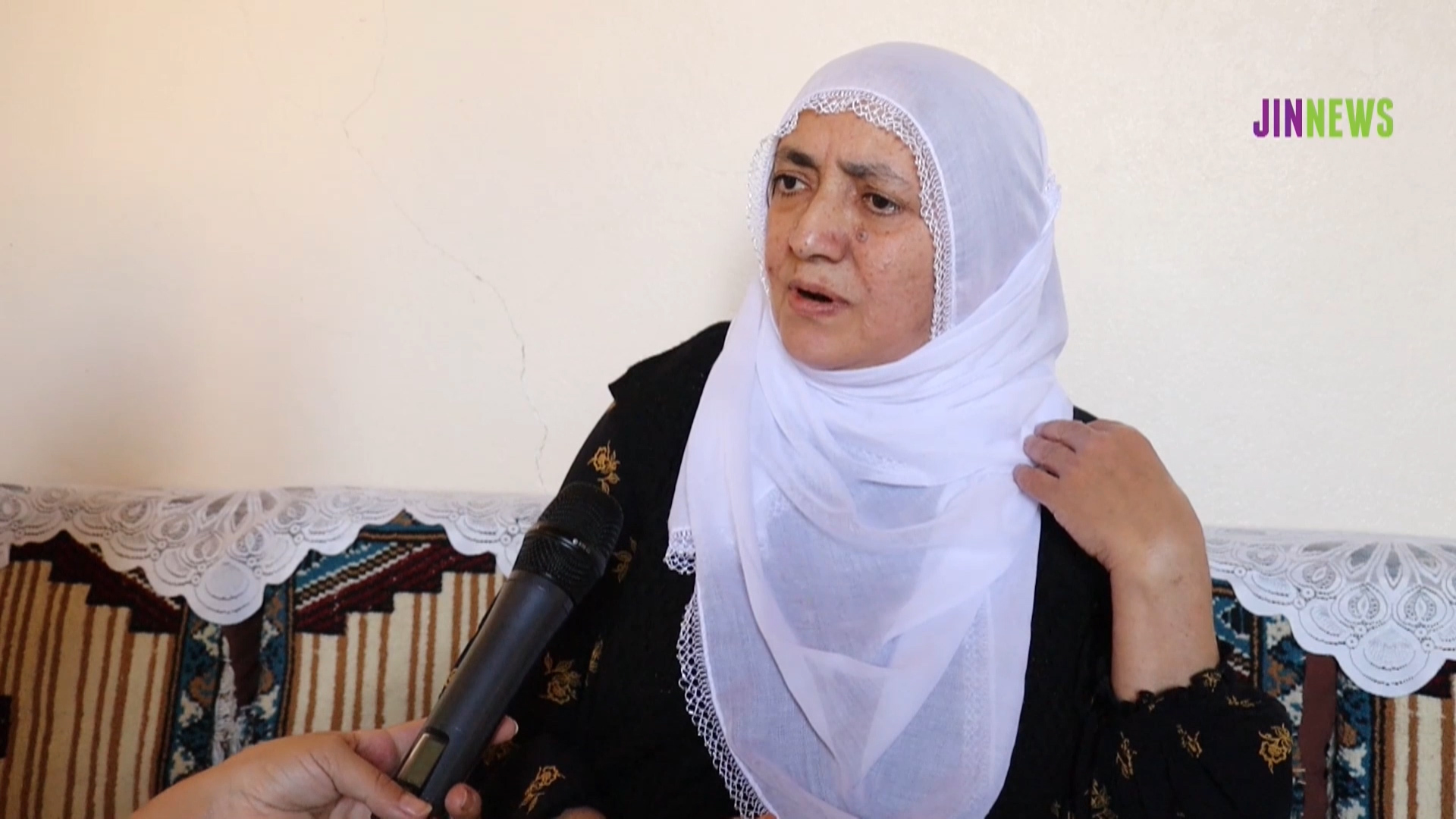 Cenazeyê şehîd Yilmaz Ûzûn di qûtiyê de radestî malbata wî hat kirin