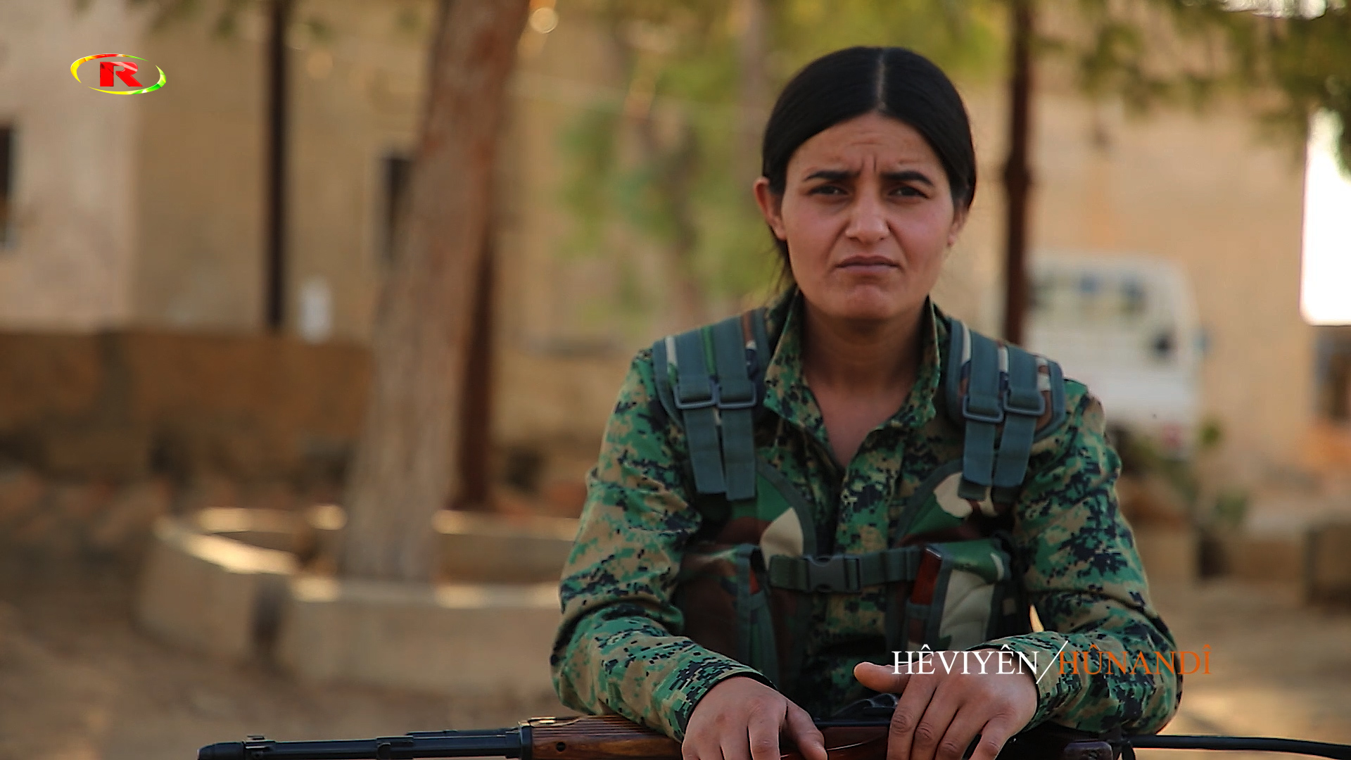 HÊVIYÊN HÛNANDÎ-Azadî Şiyar