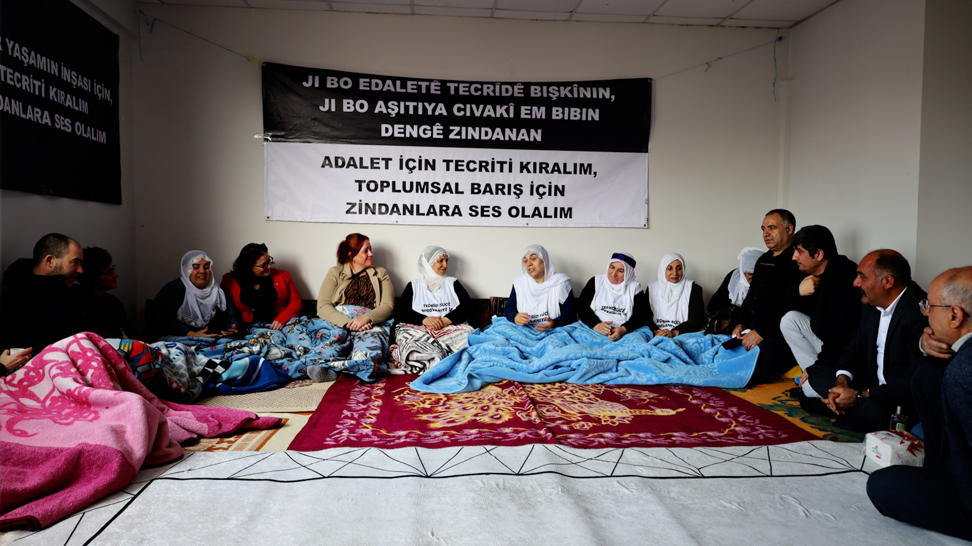 Delegasyona Navneteweyî serdana çalakvanên Nobeta Edaletê kir