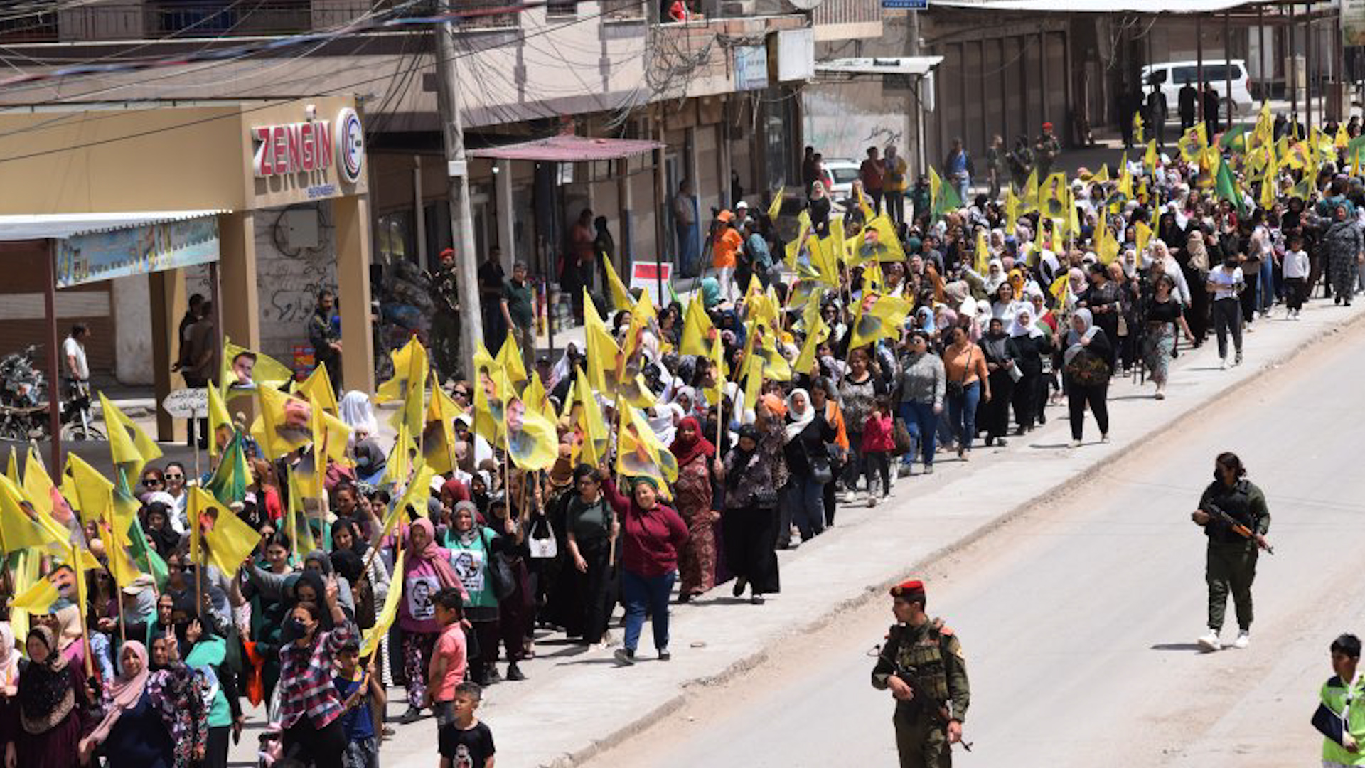 Jinên Qamişlo li dijî tecrîdê daketin qadan